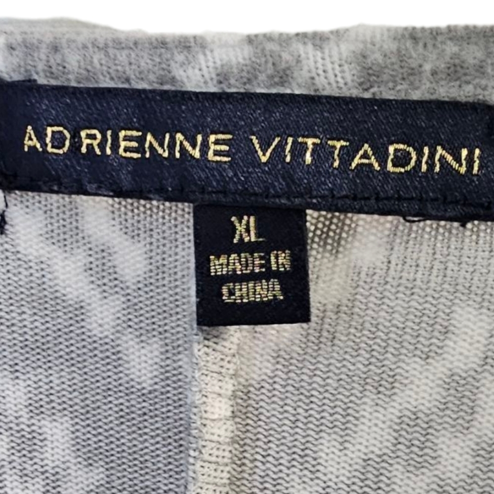 Adrienne Vittadini - Gray & White Chevron Studded Shoulders Batwing Long Sleeve​ - Picture 5 of 9